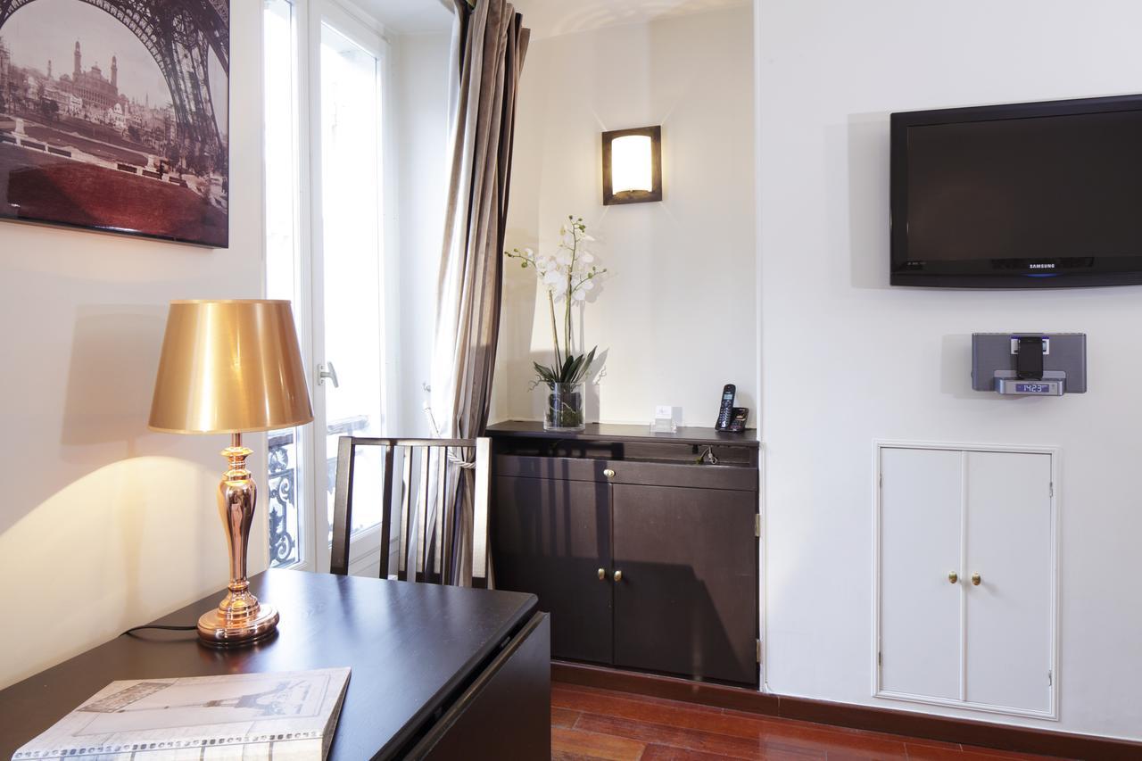 Great Apartments Heart Marais Paris Exterior photo