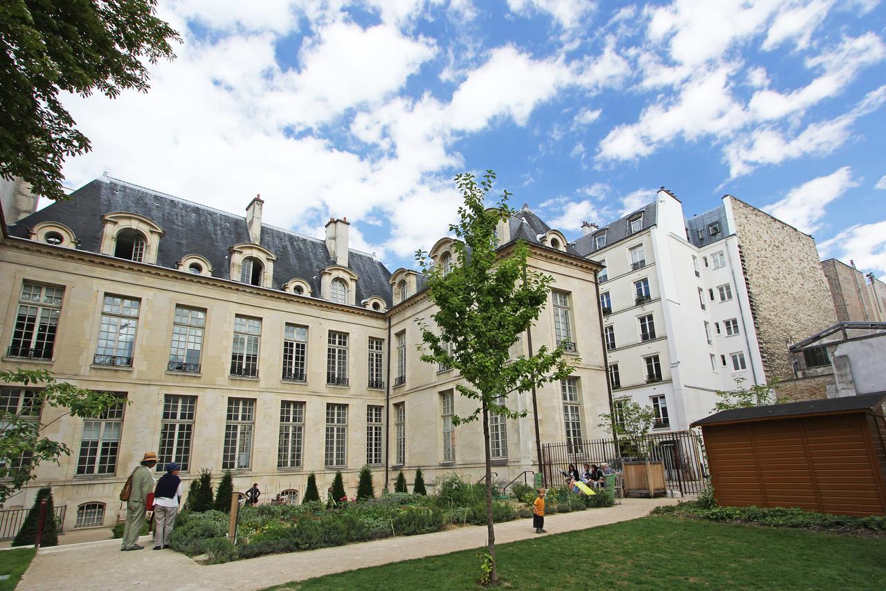 Great Apartments Heart Marais Paris Exterior photo